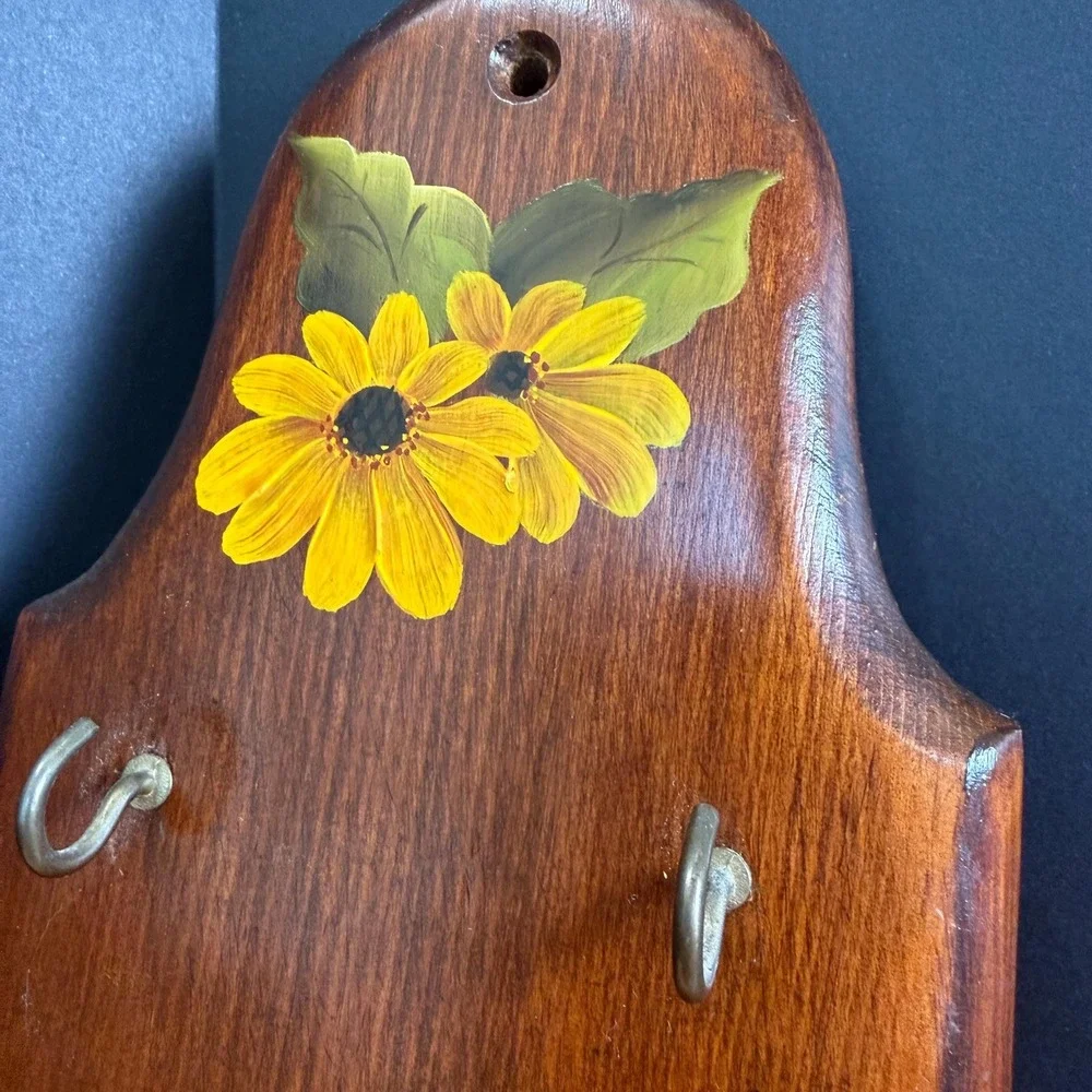 Hand Painted Wooden Key Holder Wall Plaque Sunflower Hooks Country Cottage Decor